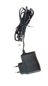 ICY0960-0300 -- 9,6VDC / 0,3A adapter voeding. 100>240V